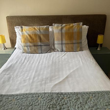 Picton-House Hotel Llandowror Ngoại thất bức ảnh