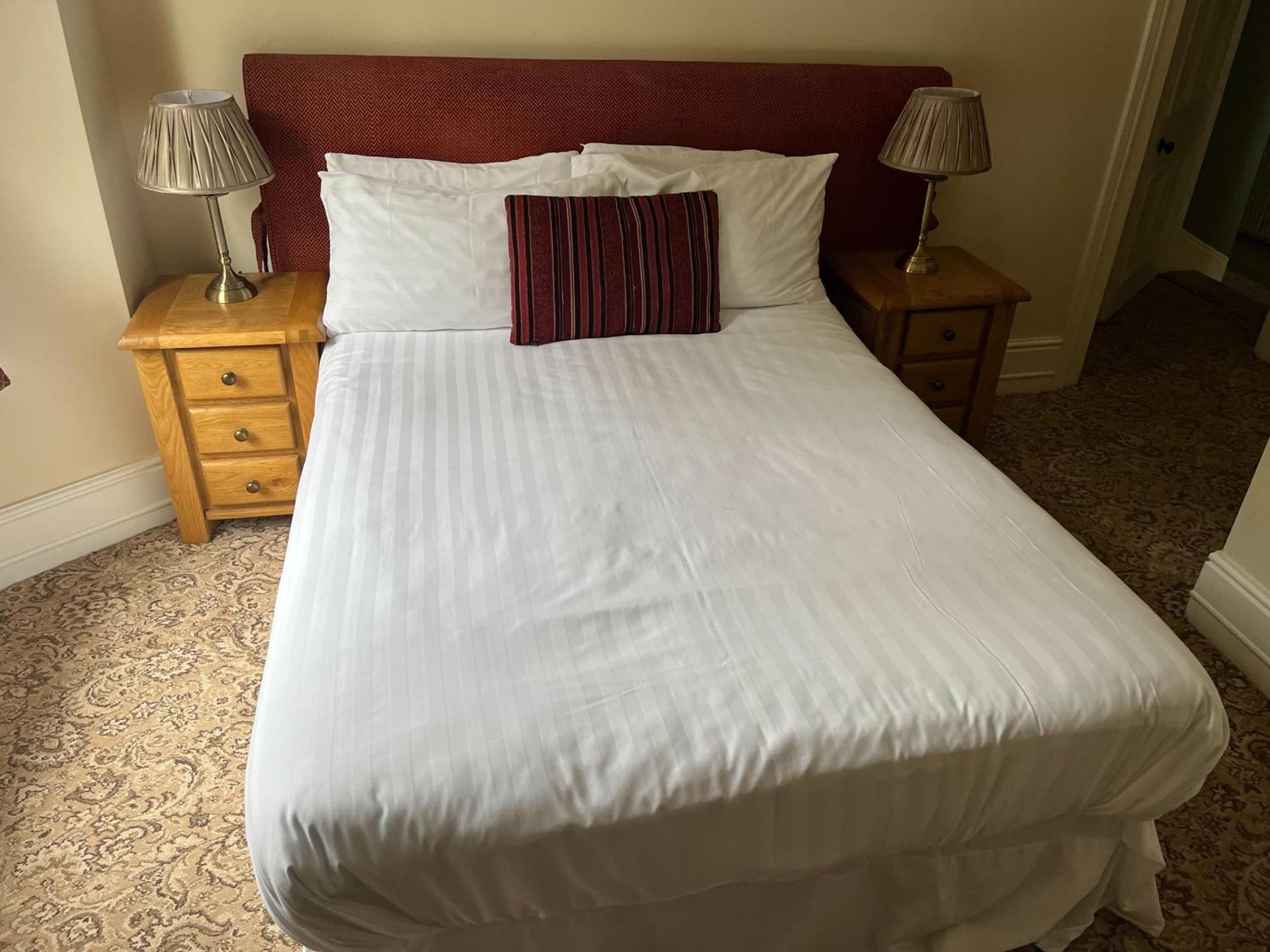 Picton-House Hotel Llandowror Ngoại thất bức ảnh